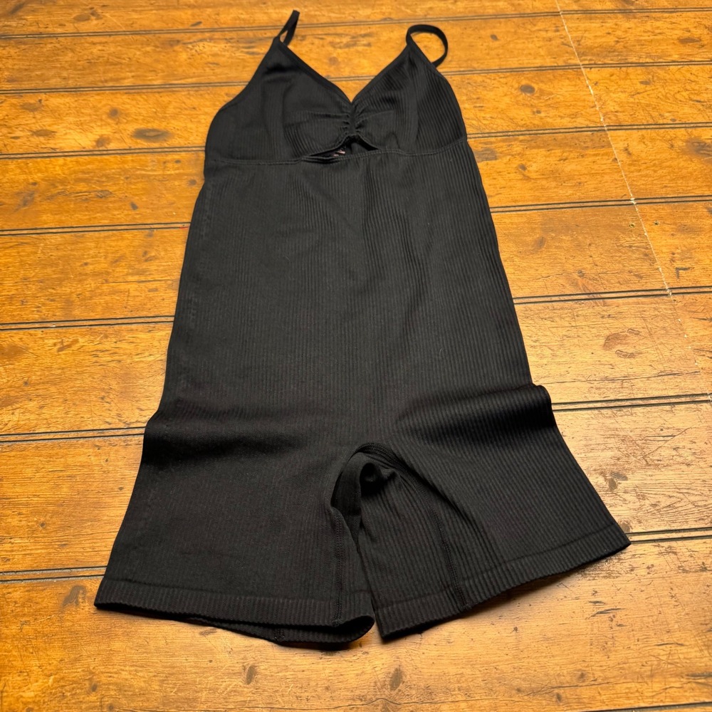 Colsie Black Ribbed Ruched Cutout‎ Bodysuit Shapewear XS